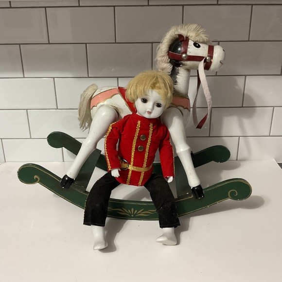 VTG Enesco 1981 Vintage Porcelain Boy Soldier Doll Musical Wooden Rocking Horse - Picture 12 of 13